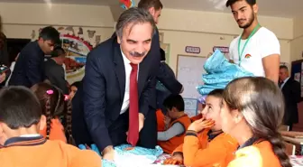 NEVÜ'den köy okuluna 'Prof. Dr. Fuat Sezgin Kütüphanesi'