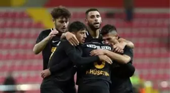 Kayserispor kupada turladı, Fenerbahçe maçına kayıp verdi...