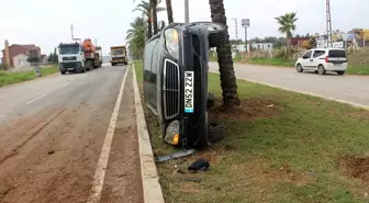 Adana'da takla atan otomobilin sürücüsü yaralandı