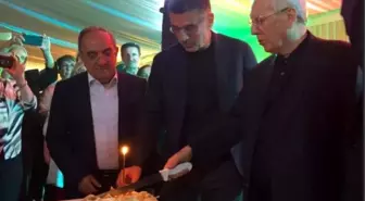 Aziz Yıldırım'a büyük jest