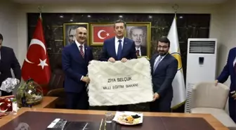 Bakan Selçuk AK Parti Batman teşkilatını ziyaret etti