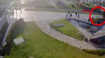 Miniatürk'te turistin çantasını çalan şüpheli kamerada