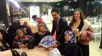 Mutlu günlerinde kayısı ikramı