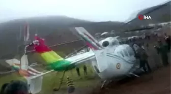 Bolivya Devlet Başkanını taşıyan helikopter acil iniş yaptı