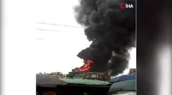 Nijerya'da 5 katlı binada yangın