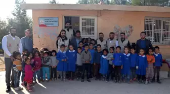 Şanlıurfa'da öğrencilere kıyafet yardımı