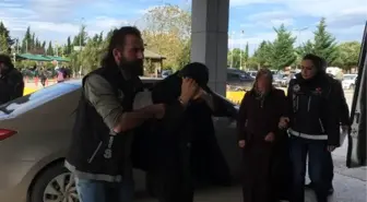 Anne, 2 oğlu ve akrabalarına uyuşturucudan tutuklama