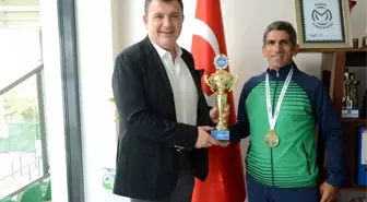 Şampiyon İstanbul'dan da birincilikle döndü