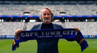 Jan Olde Riekerink, Cape Town City'nin başına geçti