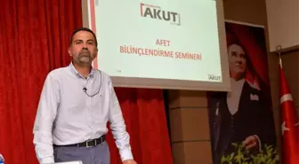 Nasuh Mahruki'den deprem bilinçlendirme semineri