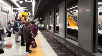 Metroda rahatsızlanan yaşlı adam, hastanede hayatını kaybetti