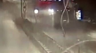 3 kişinin öldüğü 7 kişinin yaralandığı kaza anı kamerada