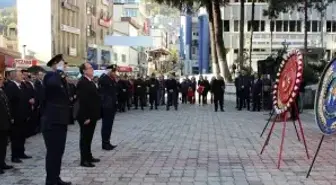 Büyük Önder Atatürk'ü anıyoruz