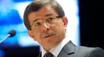 Davutoğlu, yeni parti binasını mühürlenme riski nedeniyle CHP'li belediye sınırları içinde seçecek
