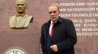 Atatürk'e benzeyen Göksel Kaya, kendisini eleştirenlere yanıt verdi
