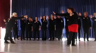 Kendilerinin de yaşadığı sorunları sahneleyip, ödül aldılar