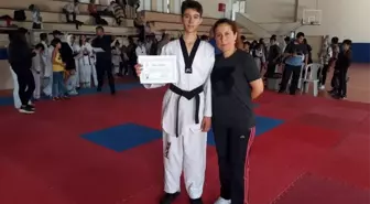 Kepez'in Tekvando takımı gururlandırdı