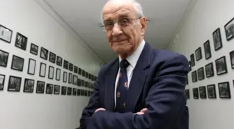 Mümtaz Soysal hayatını kaybetti