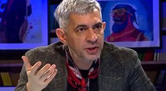 Okan Bayülgen'den çocuklarıyla oynayan babalara: Gerzek!