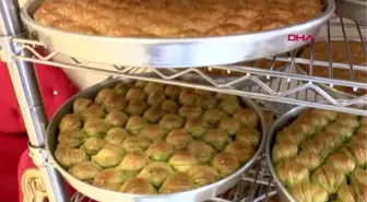 Onlarca baklavacıyı 'ucuz tepsi' tuzağıyla kandırdılar