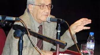 Prof. Dr. Mümtaz Soysal vefat etti