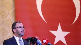 Bakan Kasapoğlu: 'Spor yapmak ve kitap okumak boş zamanlara atfedilecek konular değil'