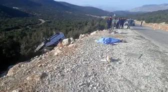 Korkuteli'nde trafik kazası: 1 ölü, 3 yaralı