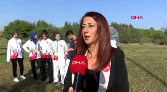 Spor işitme engelliler tekvando'da milli sporculardan 17 madalya