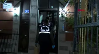 Ankara'da tartıştığı kocasını, çocuğunun gözü önünde bıçakla ağır yaraladı
