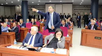 Büyükşehir Belediye Meclisinde gerginlik