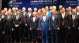 'Değişimin karşısında durursak yok olur gideriz'