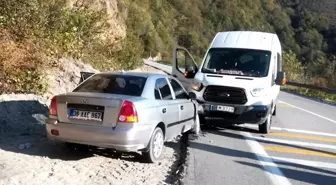 Giresun'da iki trafik kazasında 5 kişi yaralandı