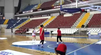 A Milli Kadın Basketbol Takımı Litvanya maçı hazırlıklarını sürdürüyor