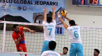 Jeopark Kula Belediyespor: 2 - Alanya Belediyespor: 3