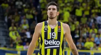 Nando de Colo'ya büyük onur