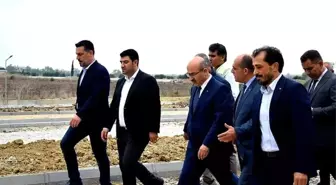 Vali Demirtaş, Yeni Ceyhan Devlet Hastanesinde incelemelerde bulundu