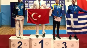 İşitme engelli milli sporcu Ahmet Hakan Tuna, Avrupa şampiyonu oldu