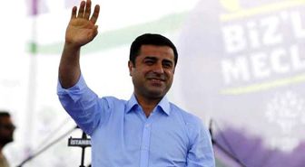 Selahattin Demirtaş'a 'Siyasi Cesaret' ödülü verildi