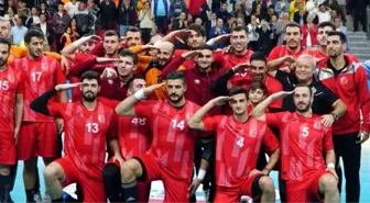 AEK, Mehmetçik'e destek veren Yunus Özmusul'un sözleşmesini feshetti!