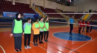 Evinin Sultanları Voleybol Turnuvası başladı