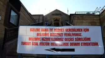 Ürgüp'te Belediye hizmet birimleri Turgut Özal Kültür Merkezi'ne taşındı