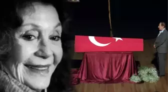 Yıldız Kenter'in cenazesi Kenter Tiyatrosu'na getirildi