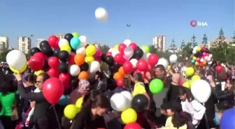 Öğretmenler günü etkinliklerinde 2 bin balon gökyüzüne bırakıldı