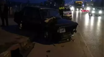 Otomobil ile çarpışan motosikletteki çift, yaralandı