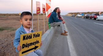 Ceylanpınar'da 'trafik ışığı' eylemi