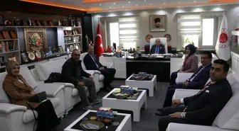 'Karanlığı Aydınlananlar' öykü yarışmasında dereceye giren yükümlü ödüllendirildi
