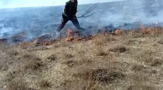 Otluk yangınını itfaiye ve jandarma söndürdü