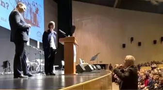 Türkiye'nin Köstence Başkonsolosu, ABD'li diplomatı kürsüden indirdi