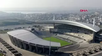 Atatürk olimpiyat stadyumu'nun çimleri değiştirildi