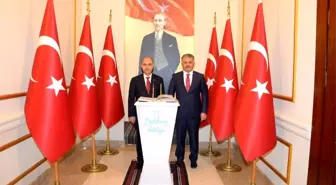 Emniyet Genel Müdürü Mehmet Aktaş, Balıkesir Valisi Ersin Yazıcı'yı ziyaret etti